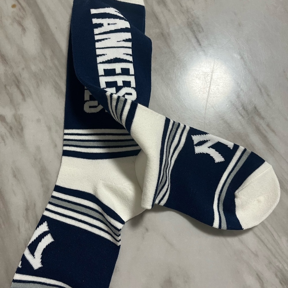 New York Yankee MLB socks - Picture 5 of 8